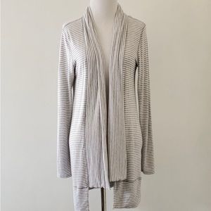 Beyond Yoga Enclose Me Cardigan White SMALL  (T-0033)
